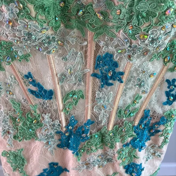 Boutique Formal Beaded Dress by Rachel Allan In Size 0 Removable Strapless - Picture 5 of 11